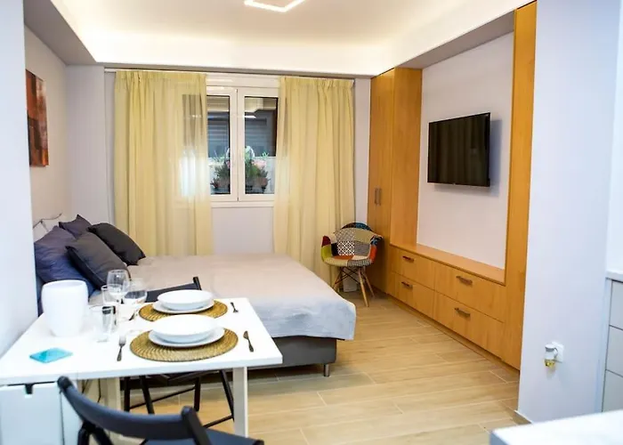Studio With All Amenities In Kolonaki